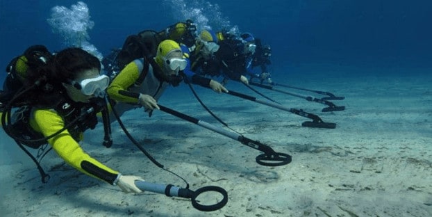 Best-Underwater-Metal-Detectors.jpg